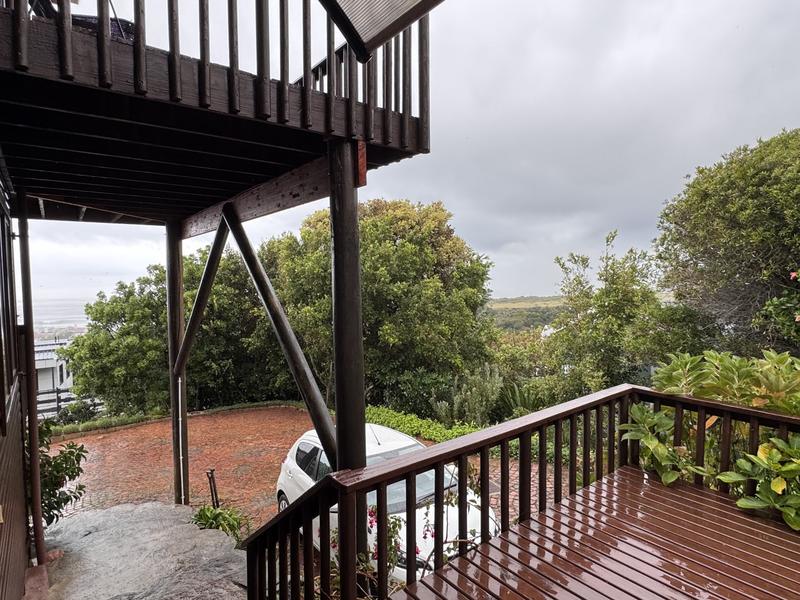 7 Bedroom Property for Sale in Outeniqua Strand Western Cape